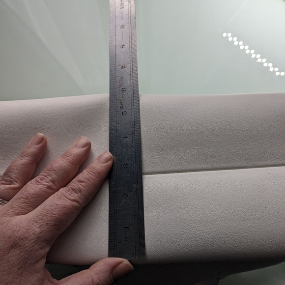 NWOT Large, white tote bag by Penningtons - Picture 13 of 16